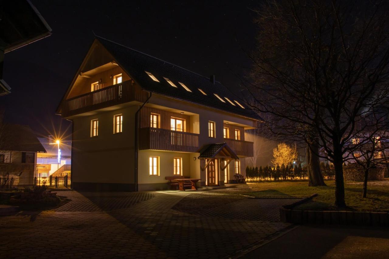Apartments & Rooms Pr' Skalovc Bohinj Esterno foto
